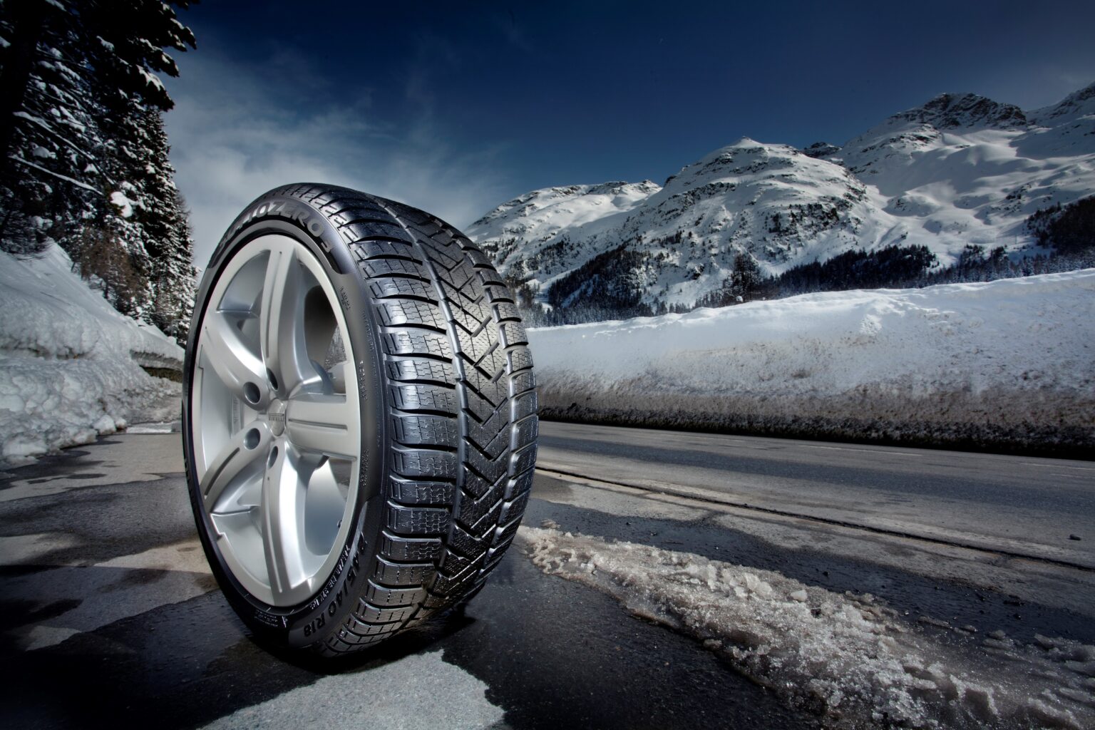 Колеса винтер. Pirelli Winter. Шины Pirelli Winter. Колеса Пирелли. Шины Пирелли зима.